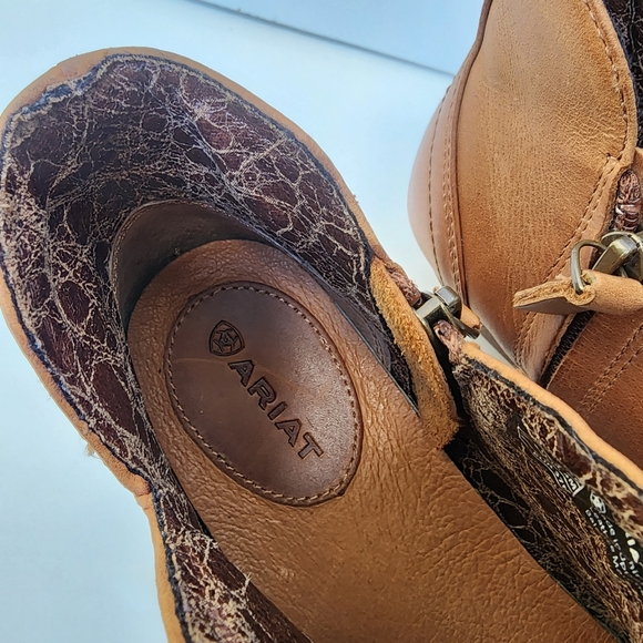 Ariat Astor Leather Ankle Boots Zip Up Tan Brown Size 6.5 - Picture 13 of 14